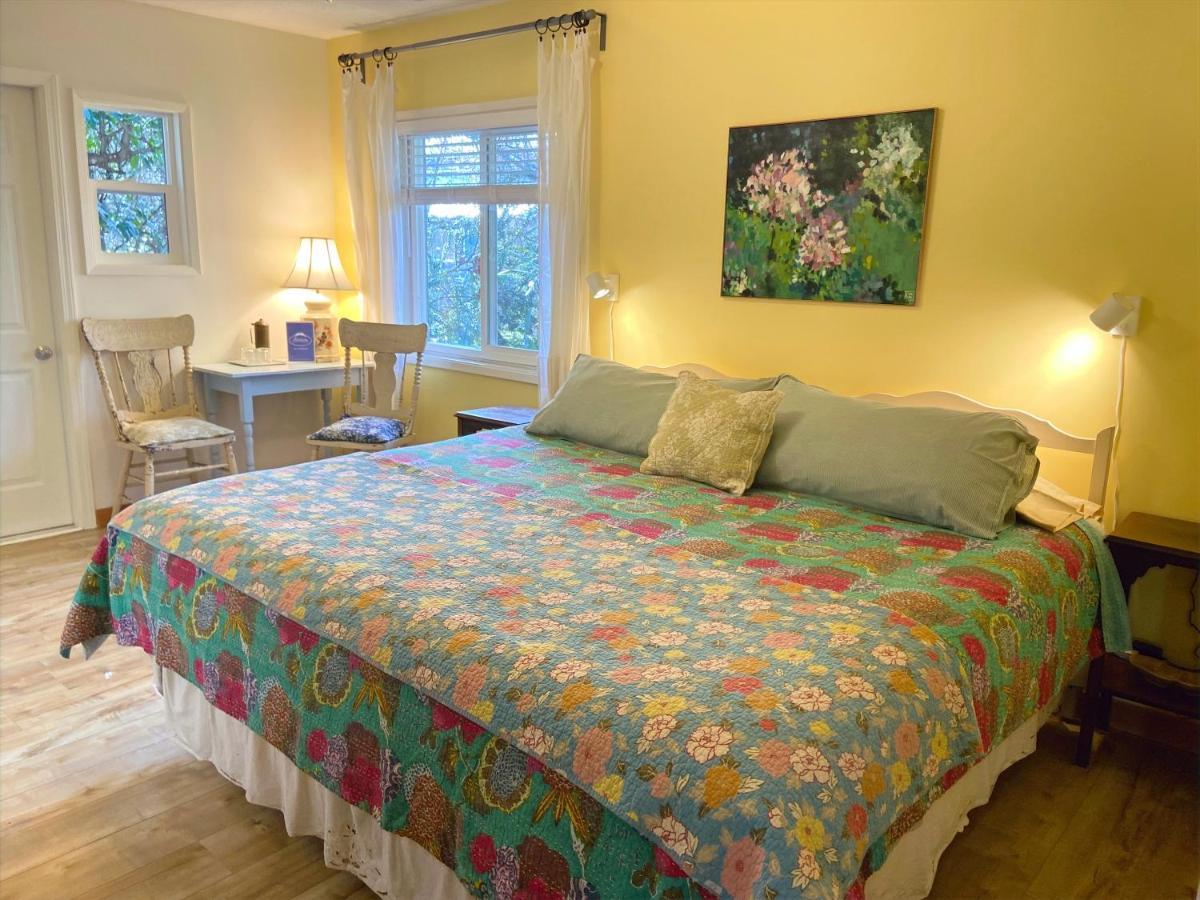 Wisteria Guest House Ganges Esterno foto